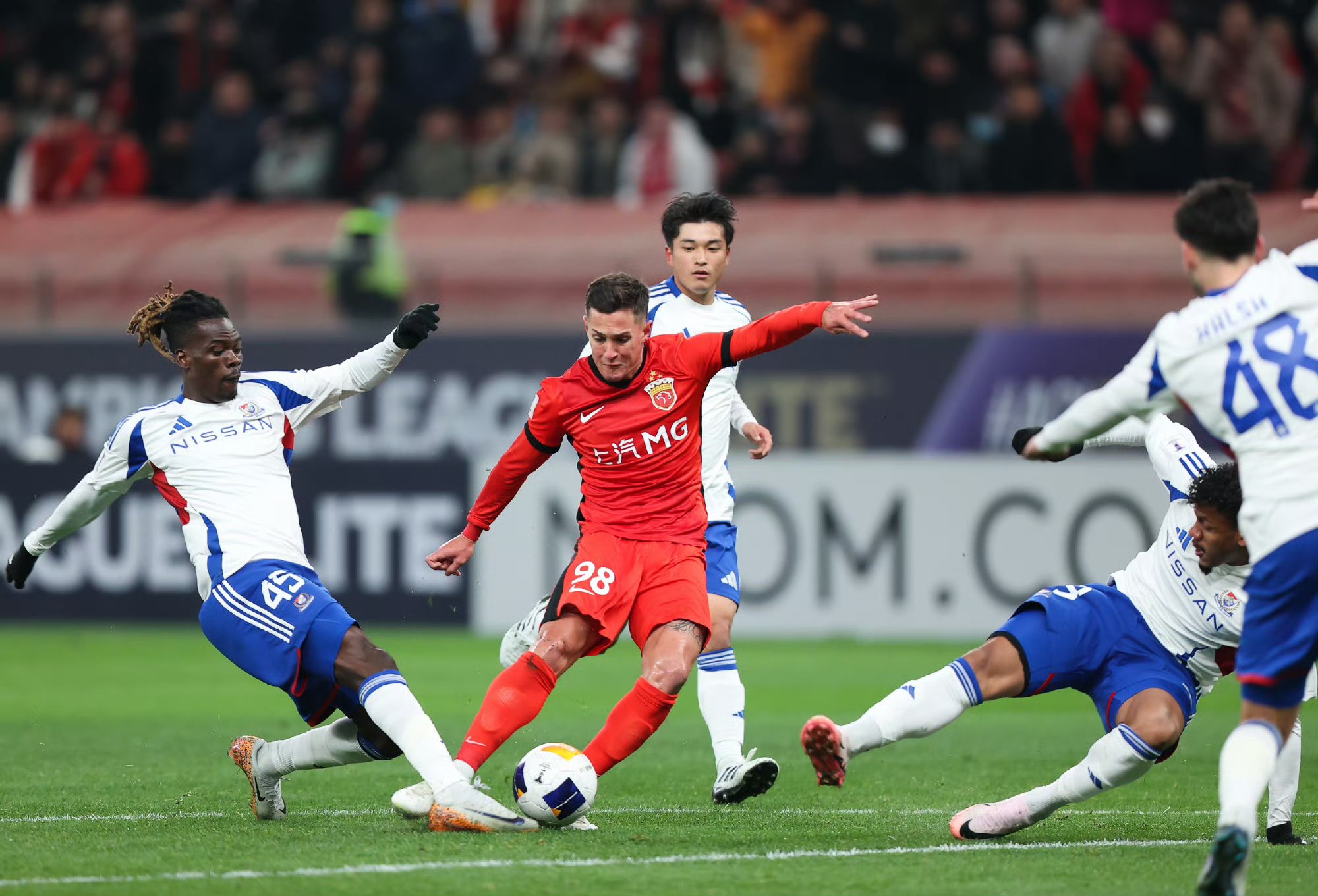 转会期意大利杯焦点战；上海海港复出首秀；球迷炸锅；纪律约束更严格