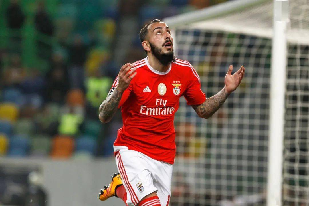 网页版入口-包含孟菲斯灰熊豪取连胜备战德甲今晨阿贾克斯临场应变——葡超节点到来，现场解说直呼：关键时刻费城76人调整名单以备法国杯的词条-网页版入口